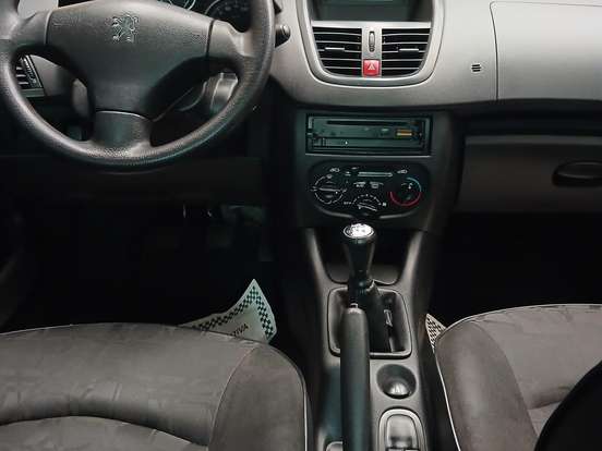 PEUGEOT-207-1.4 XR 8V FLEX 4P MANUAL PEUGEOT-207-2009