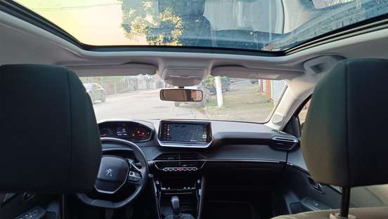 PEUGEOT-208-2022