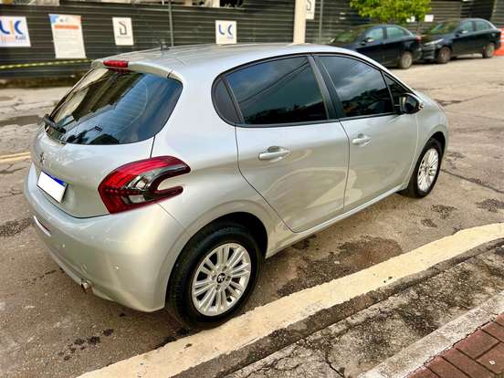 PEUGEOT-208-1.6 ACTIVE PACK 16V FLEX 4P AUTOMÁTICO PEUGEOT-208-2019