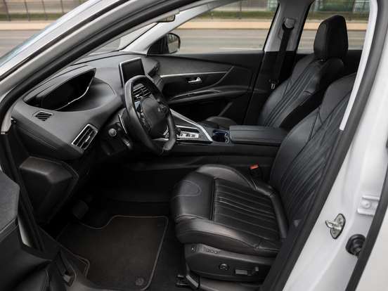 PEUGEOT-3008-1.6 GRIFFE PACK THP 16V GASOLINA 4P AUTOMÁTICO PEUGEOT-3008-2018