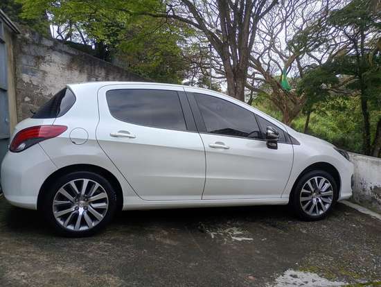 PEUGEOT-308-2017