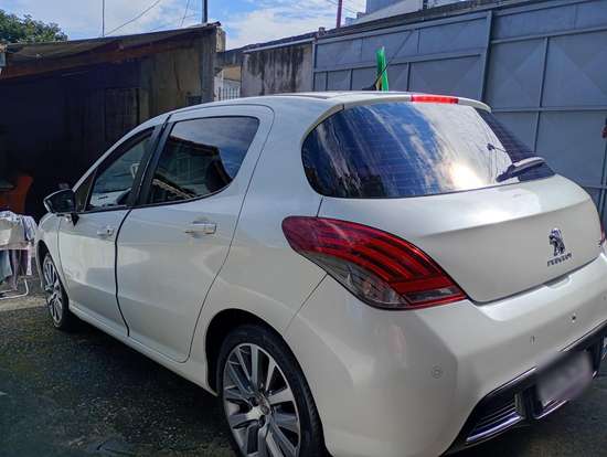 PEUGEOT-308-2017