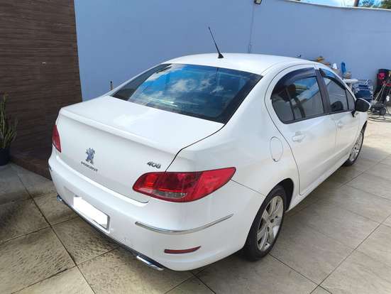 PEUGEOT-408-2013
