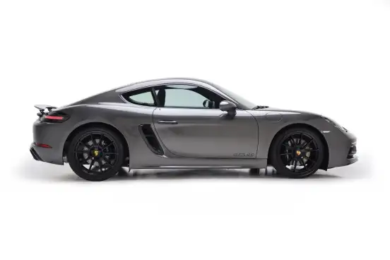 PORSCHE-718-2024