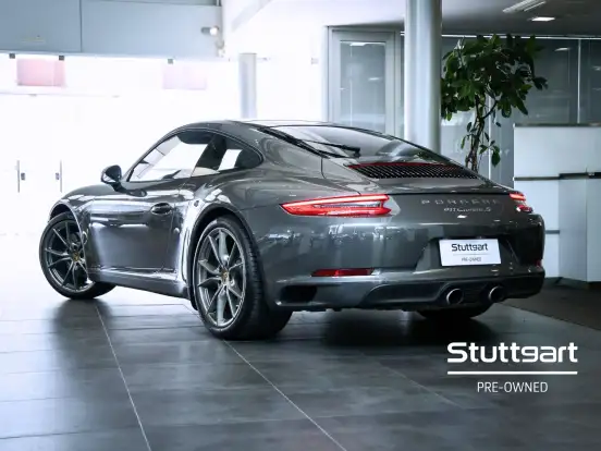 PORSCHE-911-2016