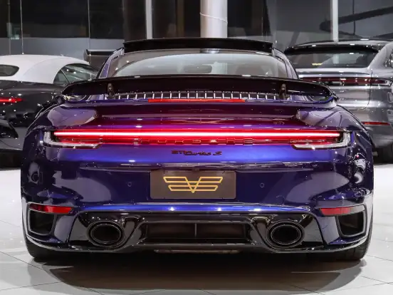 PORSCHE-911-2024