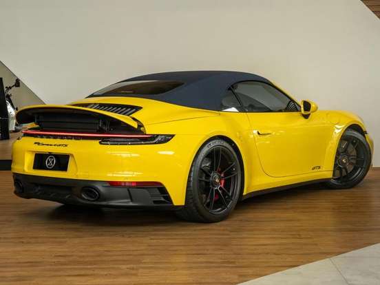 PORSCHE-911-3.0 24V H6 GASOLINA CARRERA 4 GTS CABRIOLET PDK PORSCHE-911-2023