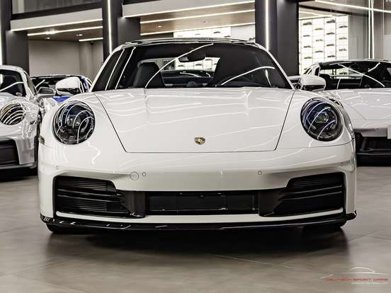 PORSCHE-911-2025