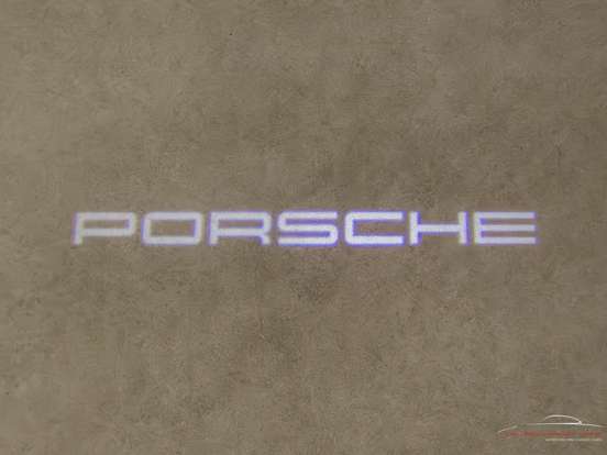 PORSCHE-911-2025