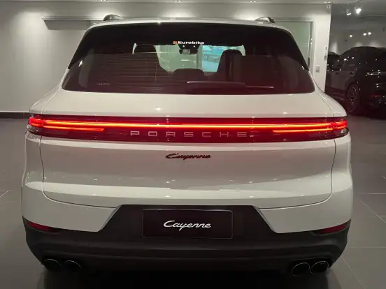 PORSCHE-CAYENNE-2026