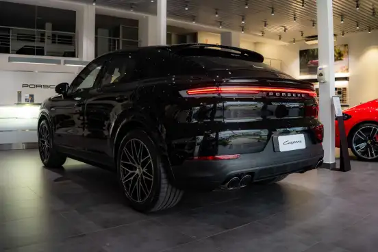 PORSCHE-CAYENNE-2026