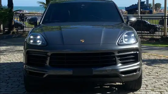 PORSCHE-CAYENNE-2019