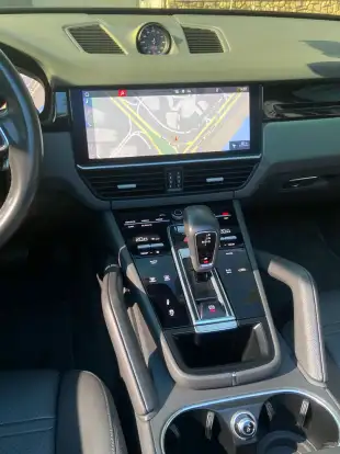 PORSCHE-CAYENNE-2019