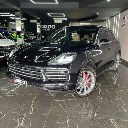 PORSCHE-CAYENNE-2018