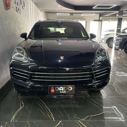 PORSCHE-CAYENNE-2018