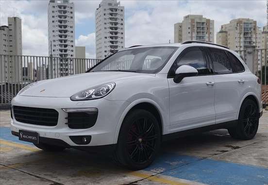 PORSCHE-CAYENNE-2017