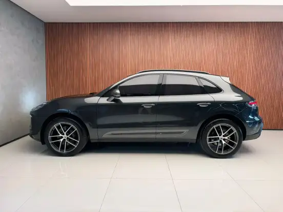 PORSCHE-MACAN-2024