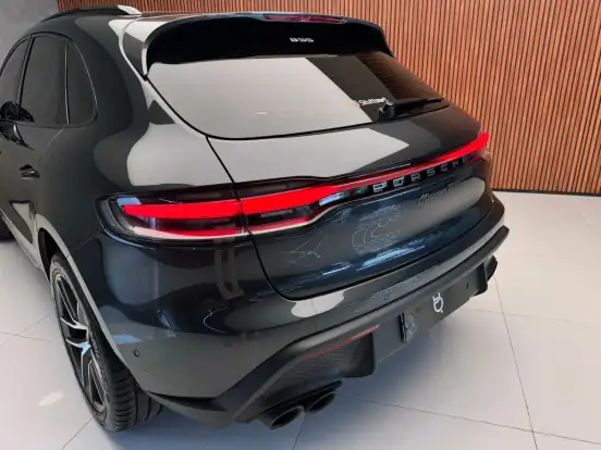 PORSCHE-MACAN-2024
