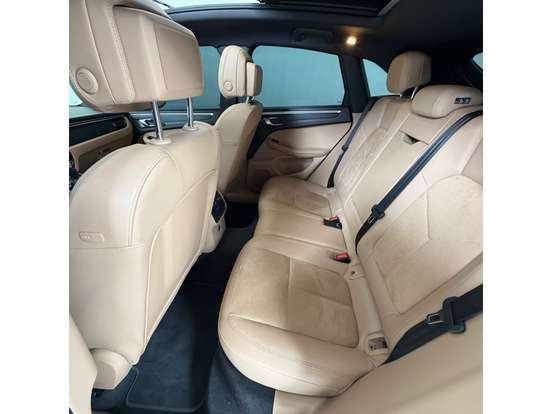 PORSCHE-MACAN-2019