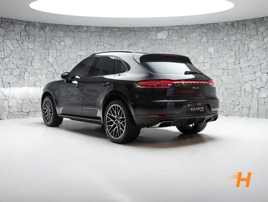 PORSCHE-MACAN-2021