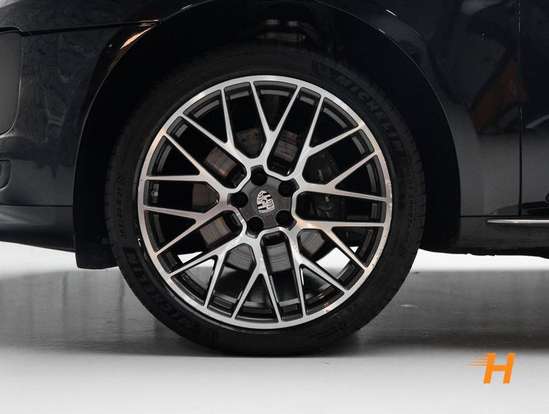 PORSCHE-MACAN-2021