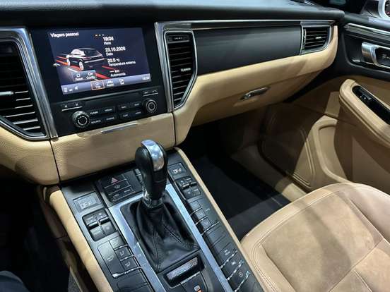PORSCHE-MACAN-2.0 16V GASOLINA 4P AUTOMÁTICO PORSCHE-MACAN-2017