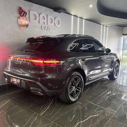 PORSCHE-MACAN-2022