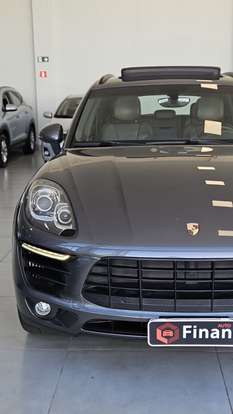 PORSCHE-MACAN-2015