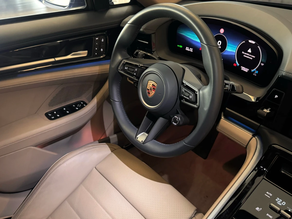Porsche Panamera — foto 19