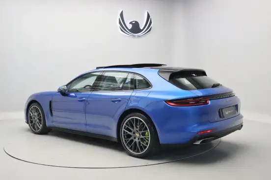 PORSCHE-PANAMERA-2018