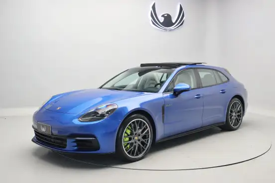 PORSCHE-PANAMERA-2018
