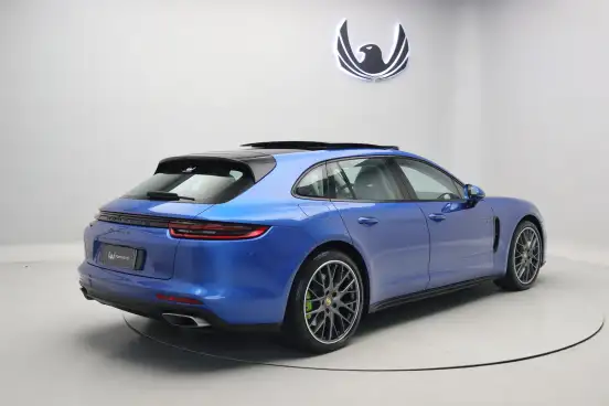 PORSCHE-PANAMERA-2018
