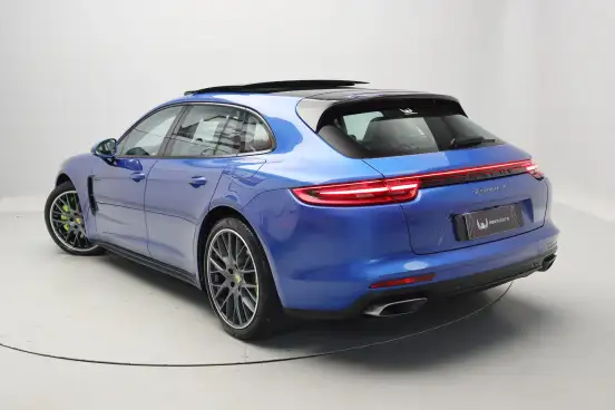 PORSCHE-PANAMERA-2018