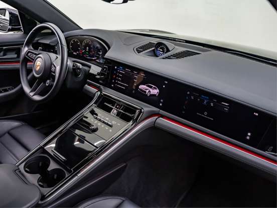 PORSCHE-PANAMERA-2025