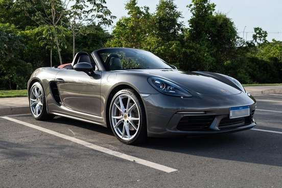 PORSCHE-718-2020