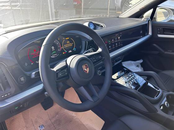 PORSCHE CAYENNE 3.0 V6 E-HYBRID COUPÉ AWD TIPTRONIC S