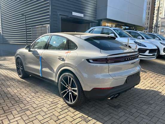 PORSCHE-CAYENNE-3.0 V6 E-HYBRID COUPÉ AWD TIPTRONIC S PORSCHE-CAYENNE-2025