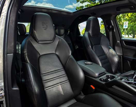 PORSCHE-CAYENNE-2020