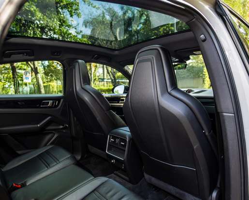 PORSCHE-CAYENNE-2020