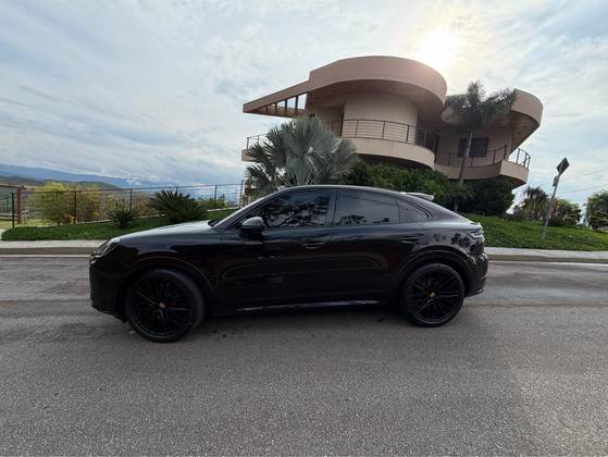PORSCHE CAYENNE 4.0 V8 GASOLINA S COUPÉ AWD TIPTRONIC S