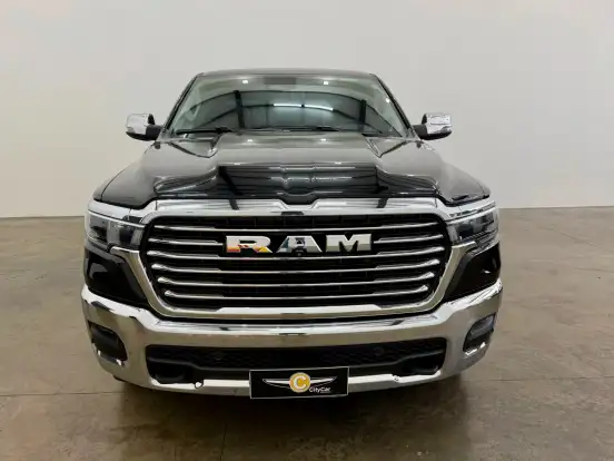 RAM-1500-3.0 HURRICANE 6 BITURBO GASOLINA LARAMIE CD 4X4 AUTOMÁTICO RAM-1500-2024