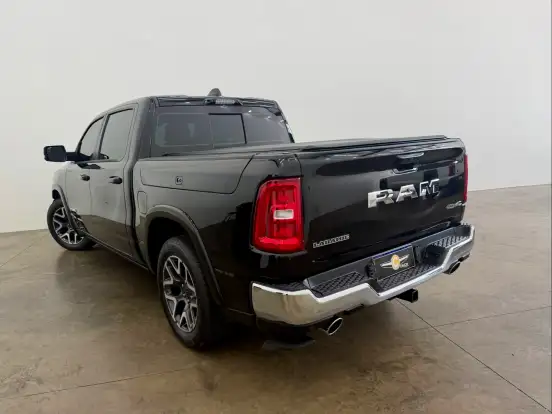 RAM-1500-3.0 HURRICANE 6 BITURBO GASOLINA LARAMIE CD 4X4 AUTOMÁTICO RAM-1500-2024