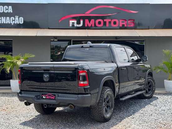 RAM-1500-5.7 V8 GASOLINA REBEL CD 4X4 AUTOMÁTICO RAM-1500-2021