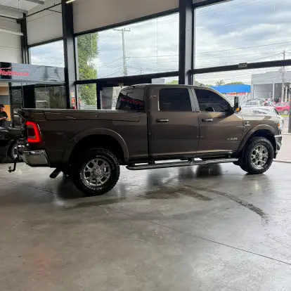 RAM-2500-6.7 I6 TURBO DIESEL LARAMIE CD 4X4 AUTOMÁTICO RAM-2500-2020