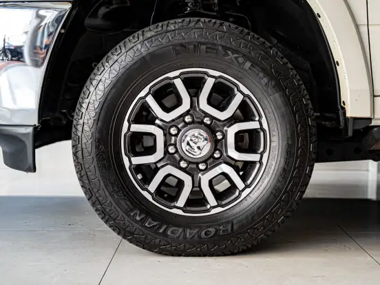 RAM-3500-6.7 I6 TURBO DIESEL LIMITED LONGHORN CD 4X4 AUTOMÁTICO RAM-3500-2024