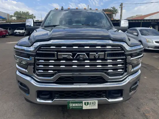 RAM-3500-6.7 I6 TURBO DIESEL LIMITED LONGHORN CD 4X4 AUTOMÁTICO RAM-3500-2025