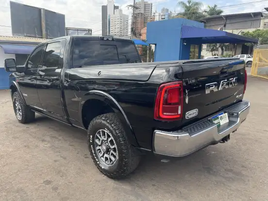 RAM-3500-6.7 I6 TURBO DIESEL LIMITED LONGHORN CD 4X4 AUTOMÁTICO RAM-3500-2025