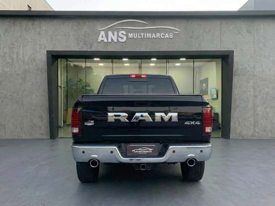 RAM-CLASSIC-5.7 V8 GASOLINA LARAMIE CD 4X4 AUTOMÁTICO RAM-CLASSIC-2022