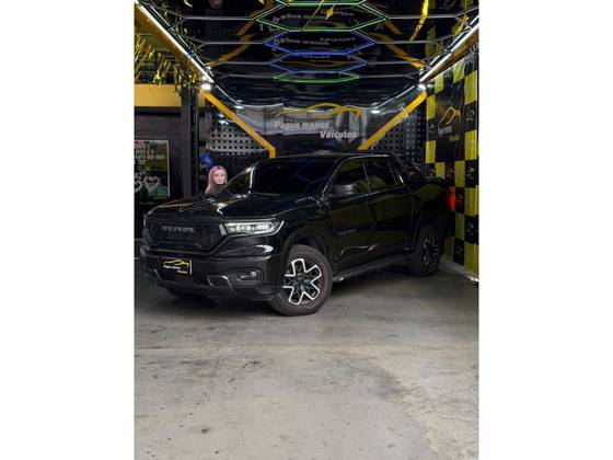 RAM RAMPAGE 2.0 HURRICANE 4 TURBO GASOLINA R/T 4X4 AUTOMÁTICO