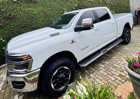 RAM 2500 6.7 I6 TURBO DIESEL LARAMIE CD 4X4 AUTOMÁTICO